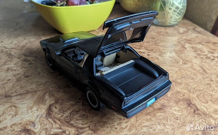 1:18 ertl Pontiac Trans Am Knight Rider