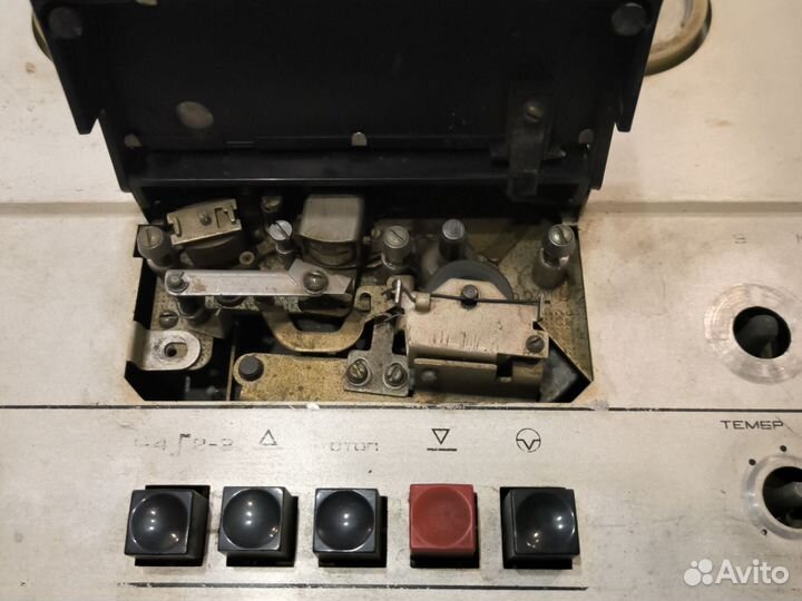 Катушечный магнитофон Комета 209