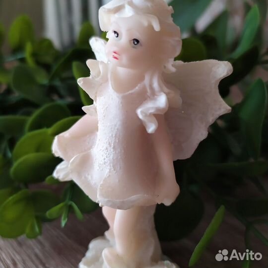 Статуэтка фея с крылышками