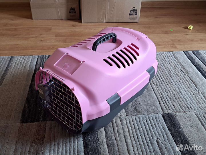 Переноска для кошек и маленьких собак