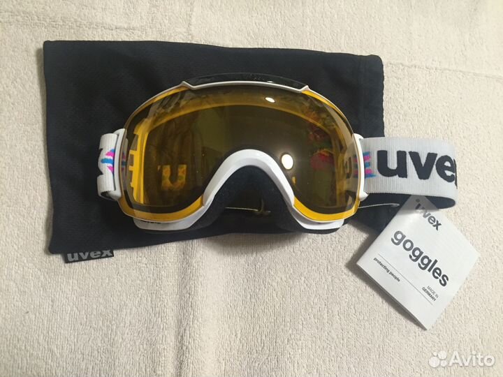 Горнолыжные очки uvex race