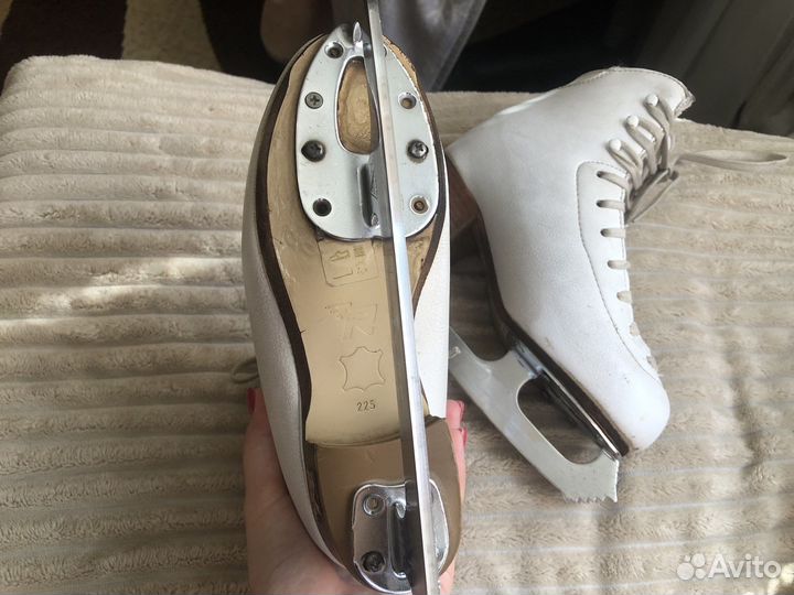 Фигурные коньки risport 225