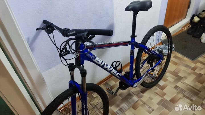 Продам горный велосипед biwec