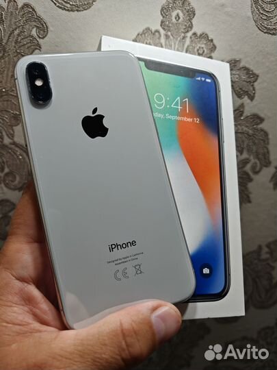 iPhone X, 64 ГБ