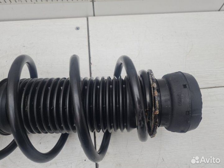 Амортизатор передний левый Volkswagen Polo Sedan 5