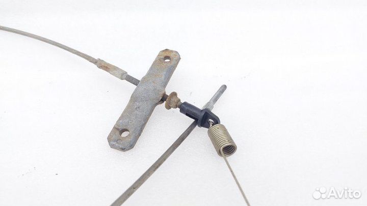 Трос стояночного тормоза (ручника) Volkswagen
