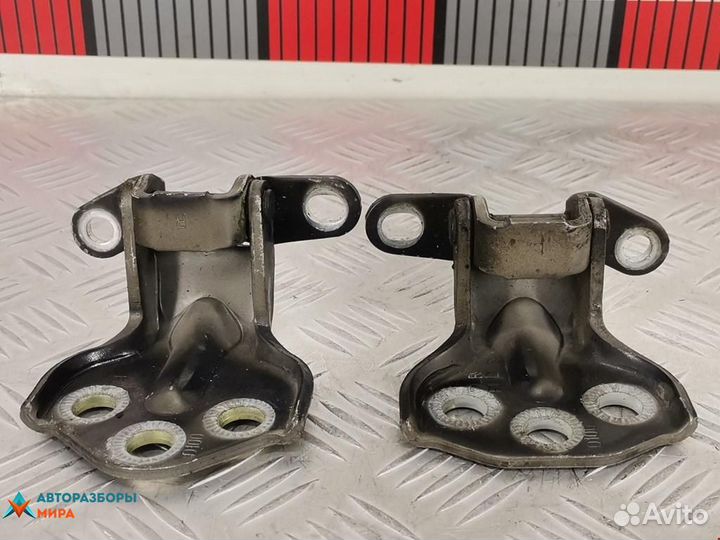 Петля двери SsangYong Kyron рест. 2008 6281009001