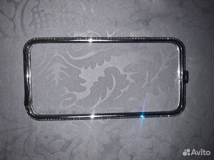 Бампер на iPhone 8