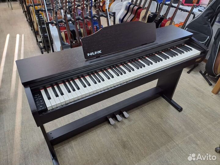 Цифровое электронное фортепиано Nux wk-400