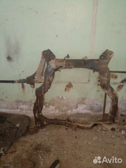 Передний подрамник hyundai sonata 4 1999-2001 g4jp