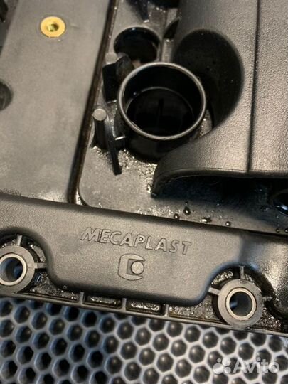 Клапанная крышка Peugeot-Citroen C4 1.6 2011