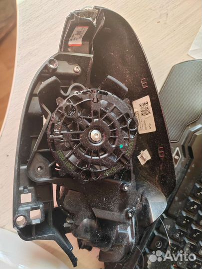 Kia sporteige зеркало