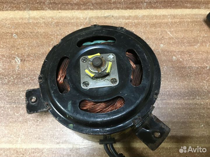 Моторчик вентилятора Kia Sportage 3