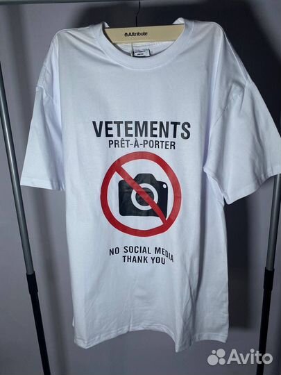 Футболка vetements