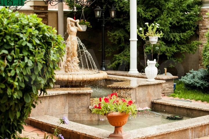 Дом 531 м² на участке 13 сот.