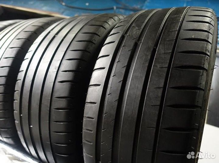 Michelin Pilot Sport 4 255/40 R21
