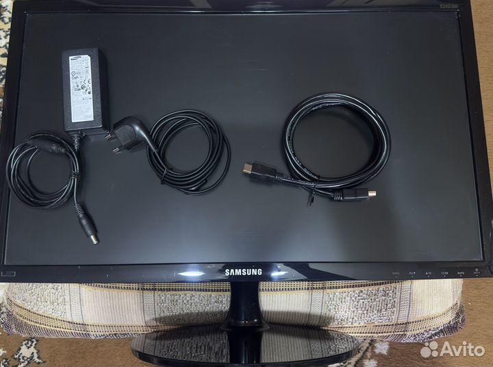 Мониторы Samsung S24D300H 24 дюйма