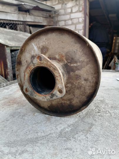 Продам глушитель