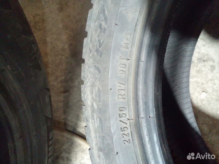 Pirelli Ice Zero FR SUV 225/50 R17
