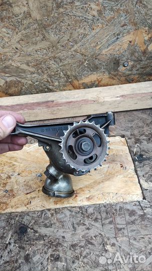 Масляный насос Mercedes W202