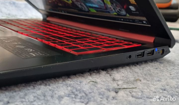 Игровой ноутбук Acer Nitro 5 /i5/12озу/MX150