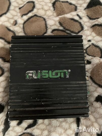 Колонки автомобильные и усилитель