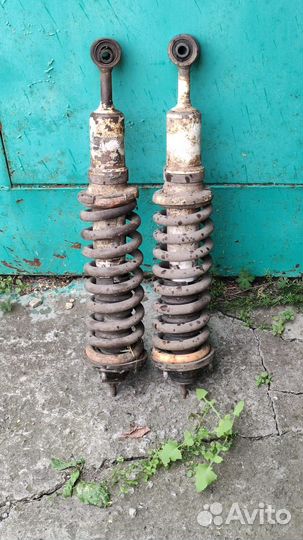 Амортизаторы 24710FE Toyota Hilux 2014