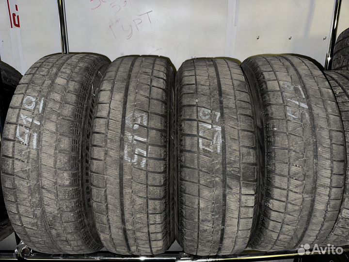 Bridgestone Blizzak Revo GZ 205/65 R16