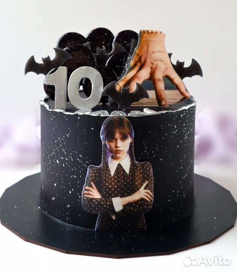 Торт уэнсдей, оригинальные торты,торт с wednesday