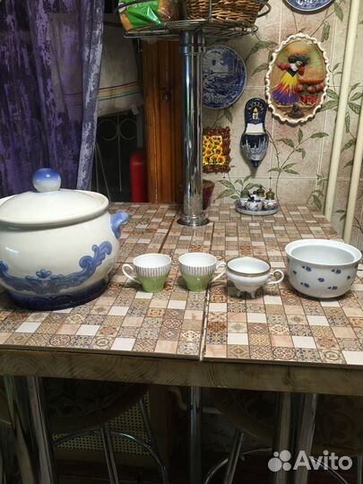 Чайные пары и блюдца, супница