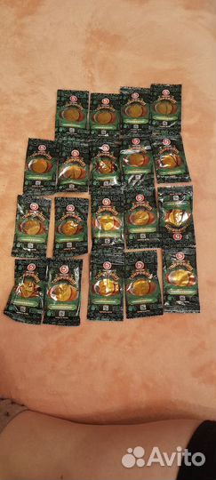 Наклейка зоозавр, сокровища и золото