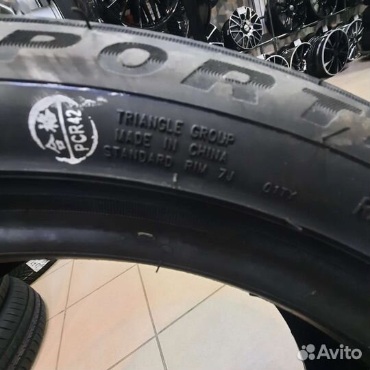 Triangle TH201 215/50 R17 95Y
