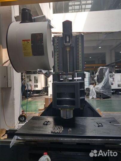 Вертикальный обрабатывающий центр ем800