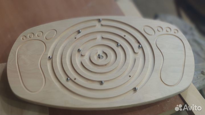 Балансборд с лабиринтом