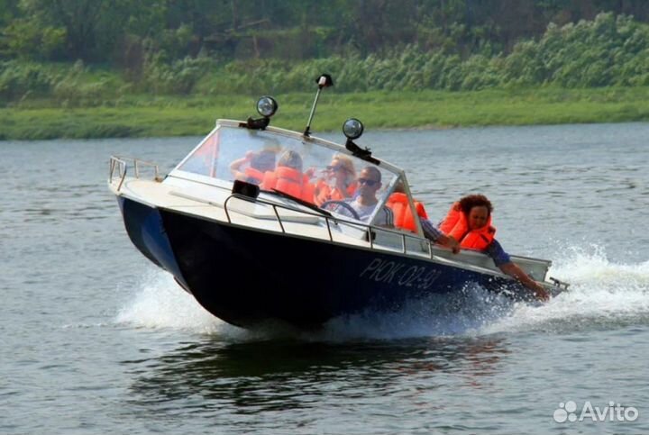 На катер права