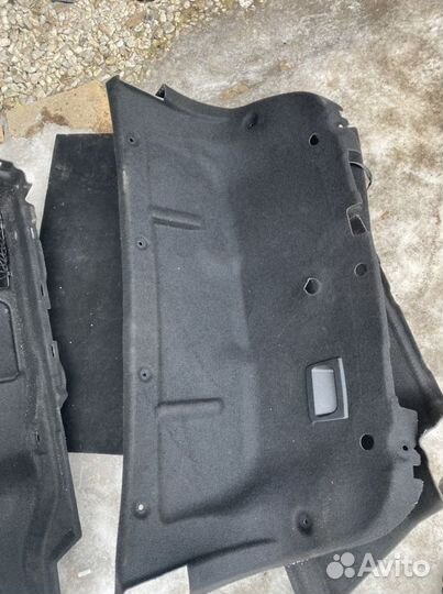 Обшивка багажника боковая Мерседес W 212 E класса