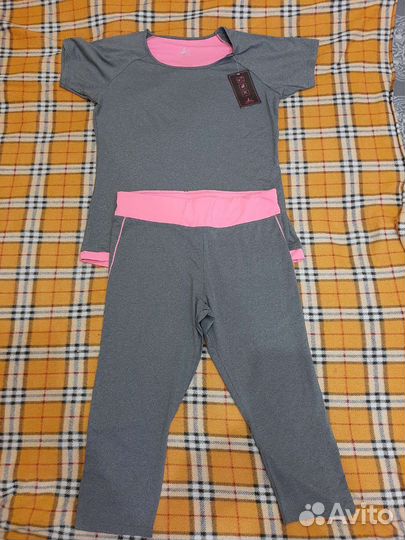 Костюм для фитнеса женский