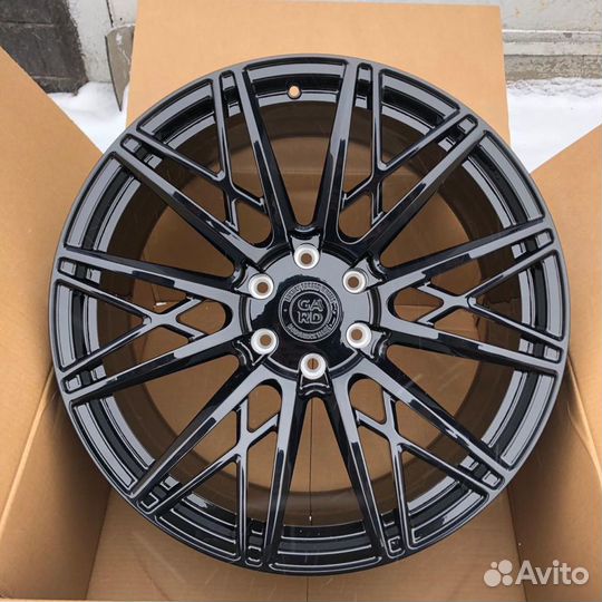Кованые диски R22 6x139.7 Chevrolet Tahoe