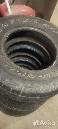 Bridgestone Dueler A/T 697 265/70 R16