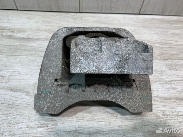 Опора двигателя правая Chery Tiggo 4 Pro