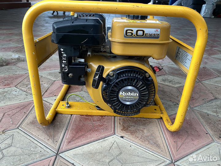 Бензиновый генератор