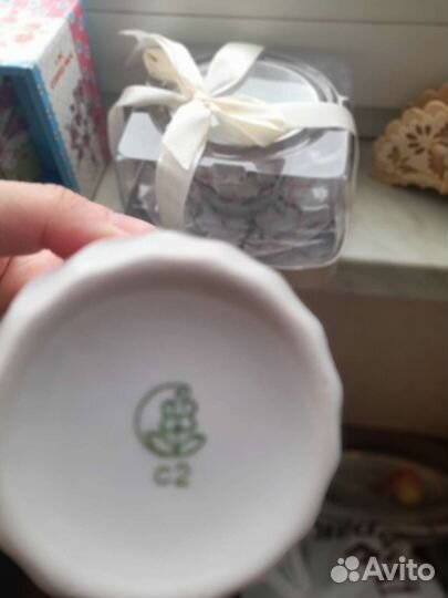 Стаканы и блюдца