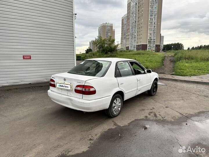 Toyota Corolla 1.5 AT, 1998, 303 000 км