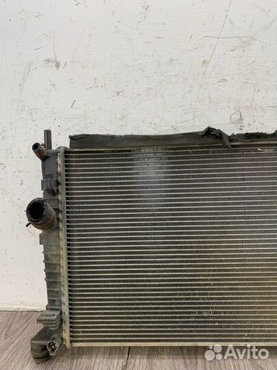 Радиатор двс Ford Focus 2 хетчбэк 5-ти дв. shda