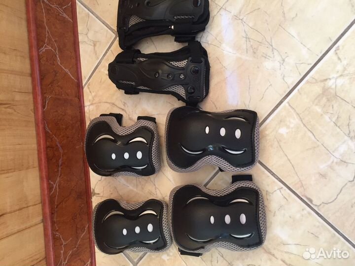 Защита для роликов новая