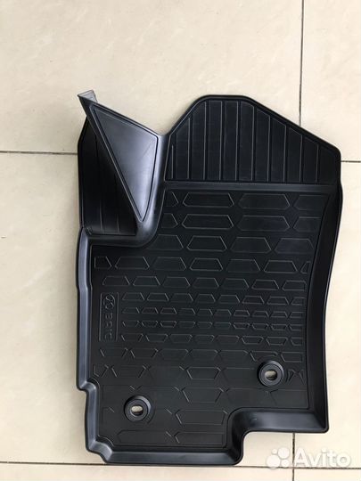 Коврики резиновые baic X35