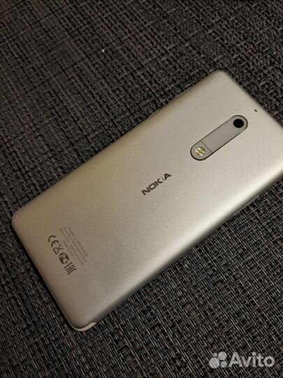 Телефон Nokia 5