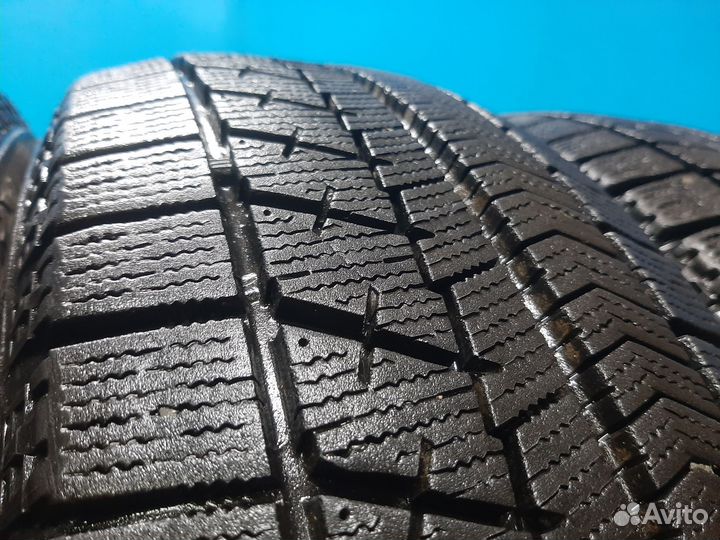 Bridgestone Blizzak VRX 185/60 R15 84Q