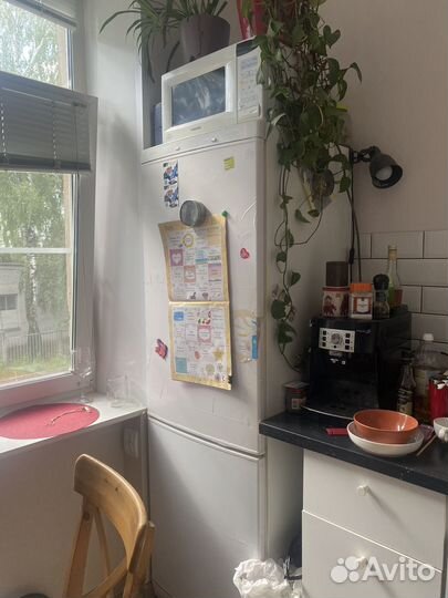 Холодильник двухкамерный