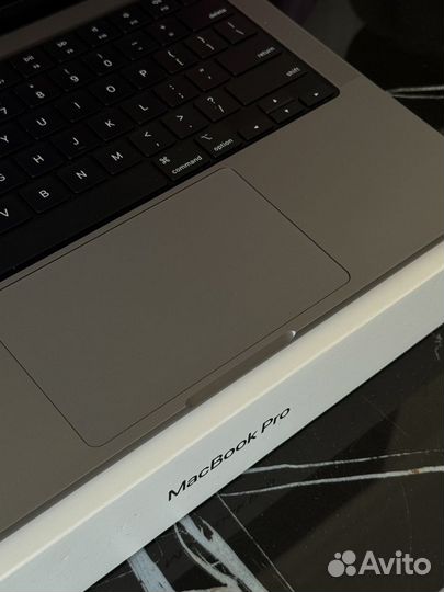 Apple MacBook Pro 14 2021 M1 16/512gb (40циклов)